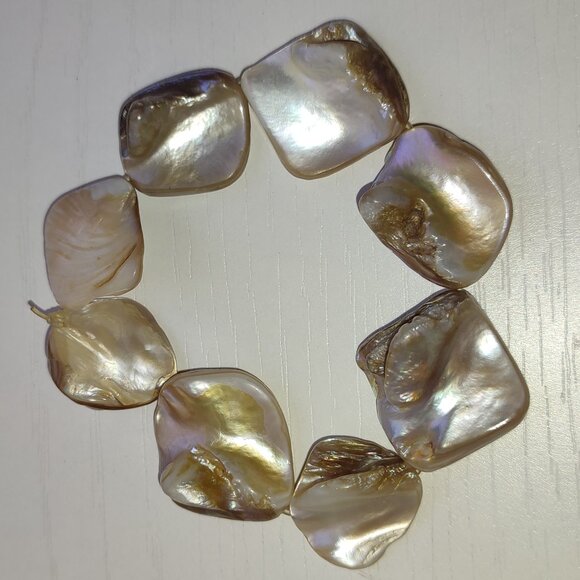 Shiny Diamond Shaped Shell Beads Bracelet Elastic Vintage small - Picture 1 of 6